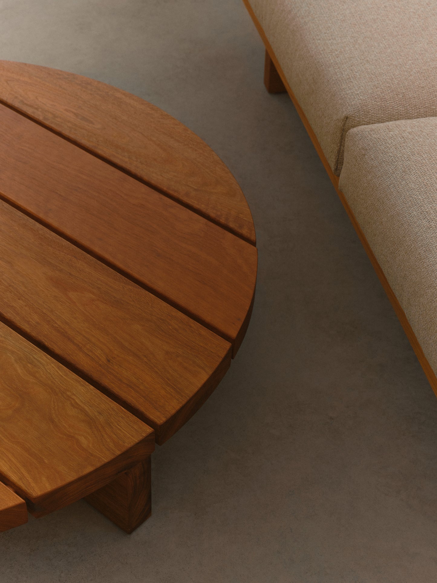 Outdoor Oxo Coffee Table