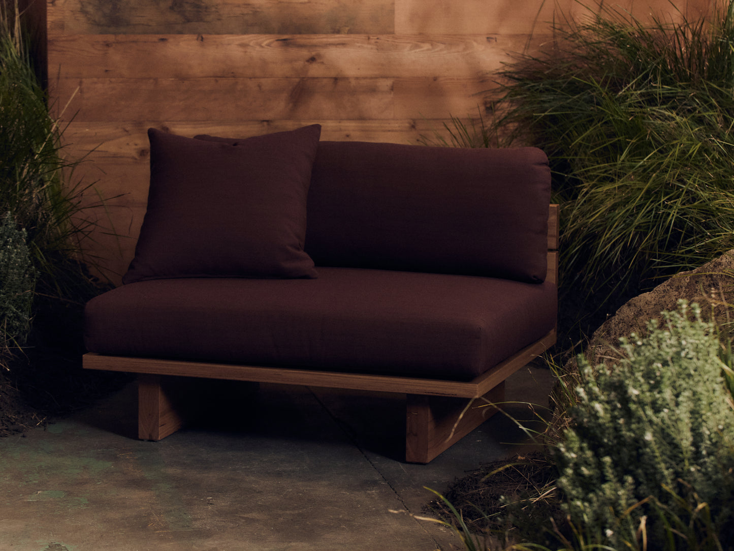 Outdoor Open Plinth Chair
