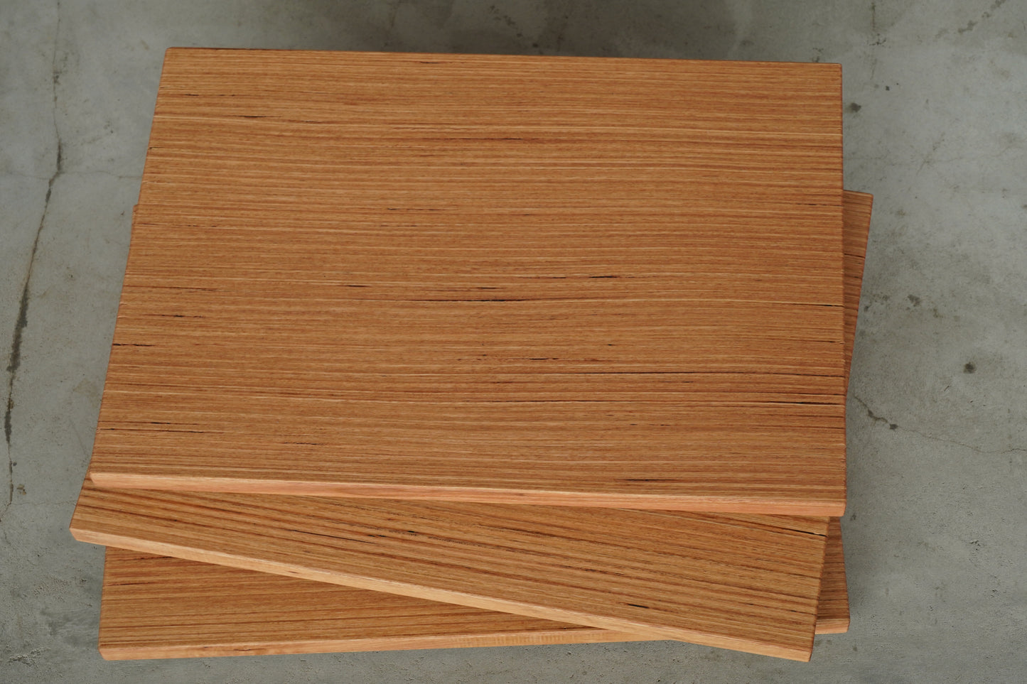 Floating Bread Board