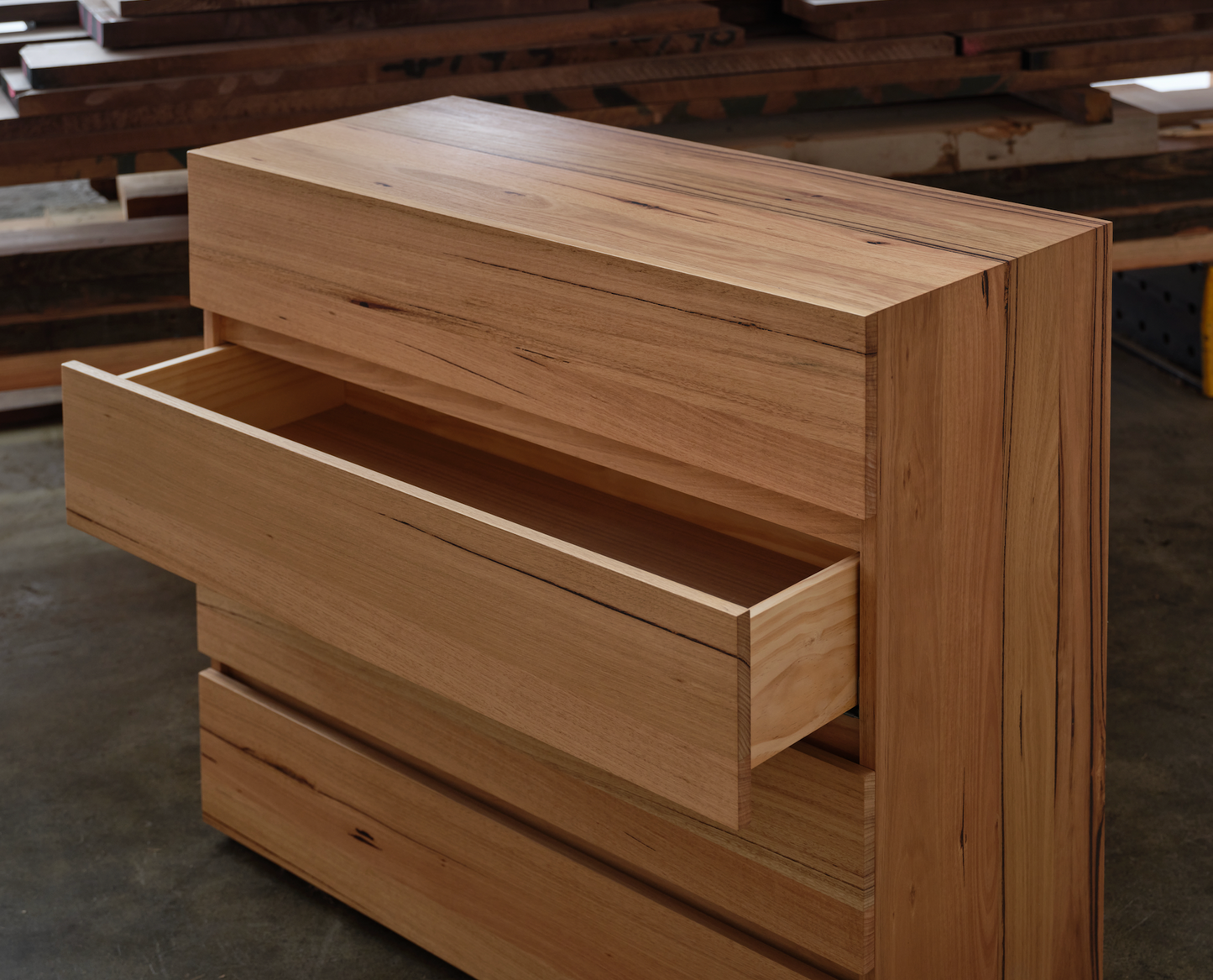 Box 4-drawer Chest